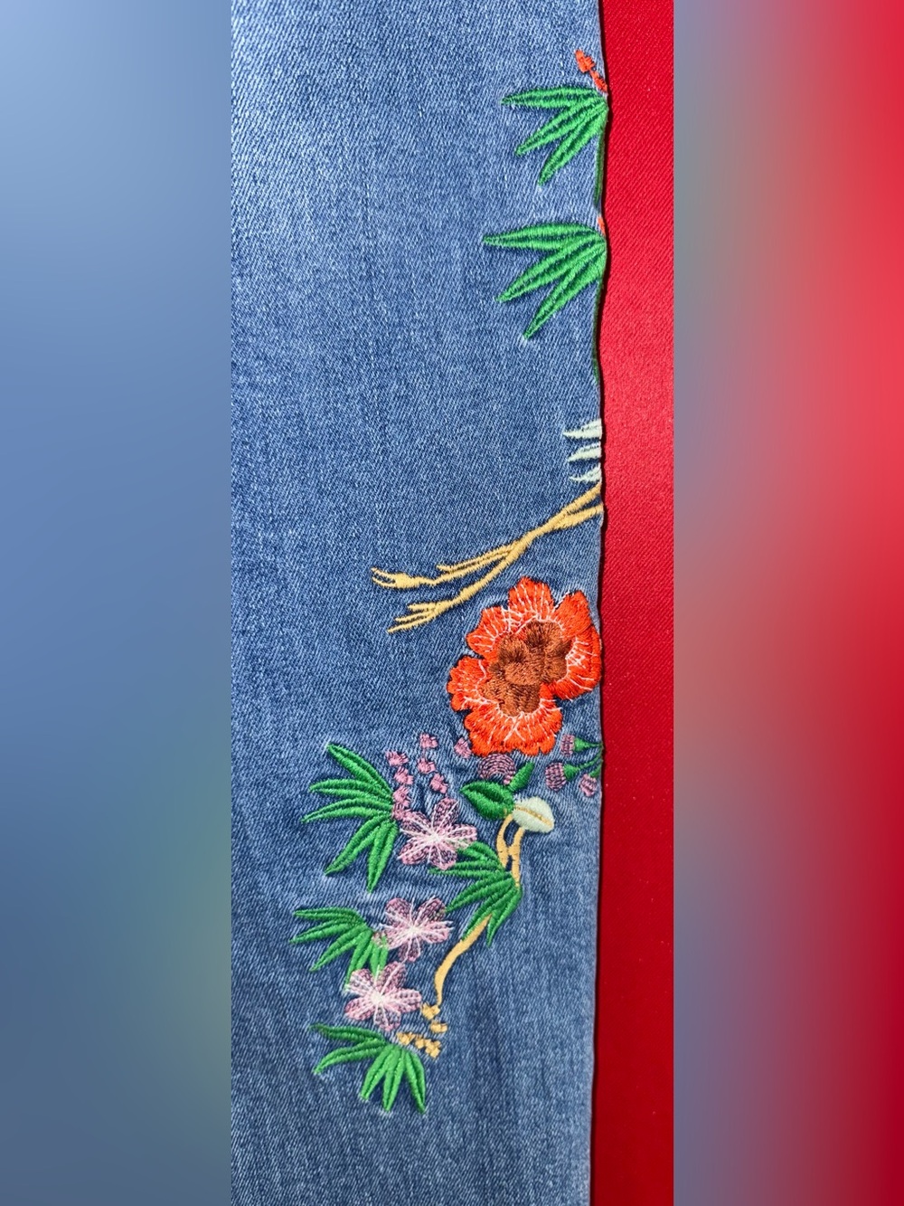🔥ZARA-Blue Denim Boyfriend Jeans Embroidered Raw Hem Blue Jeans Sz.4 - Picture 5 of 8